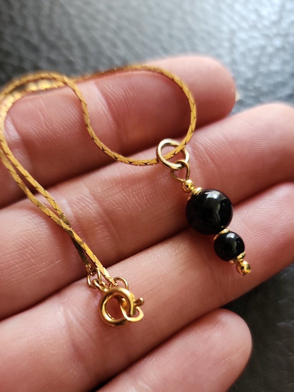 VTG Gold Chain Bracelet with Black Bead - Women's Jewelry